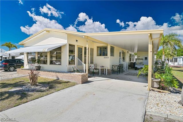 9867 Sugarberry WAY, Fort Myers, FL 33905