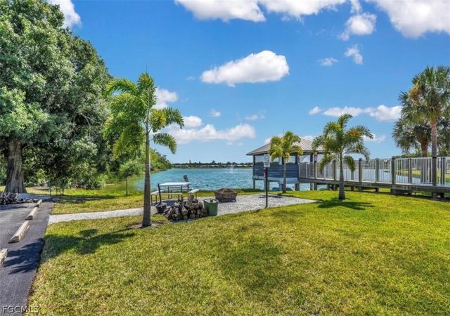 9867 Sugarberry WAY, Fort Myers, FL 33905