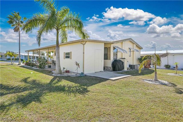 9867 Sugarberry WAY, Fort Myers, FL 33905