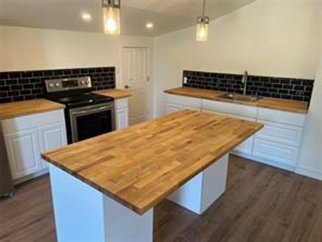 15430 STROUP CIR 2, Austin, TX 78734