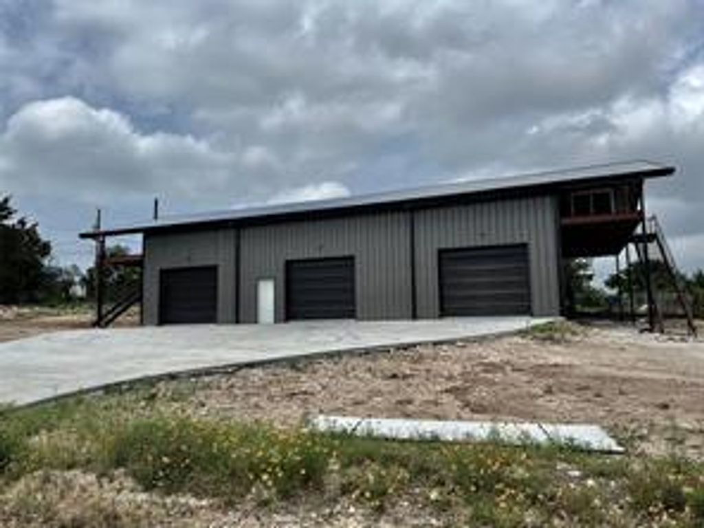 15430 STROUP CIR 2, Austin, TX 78734