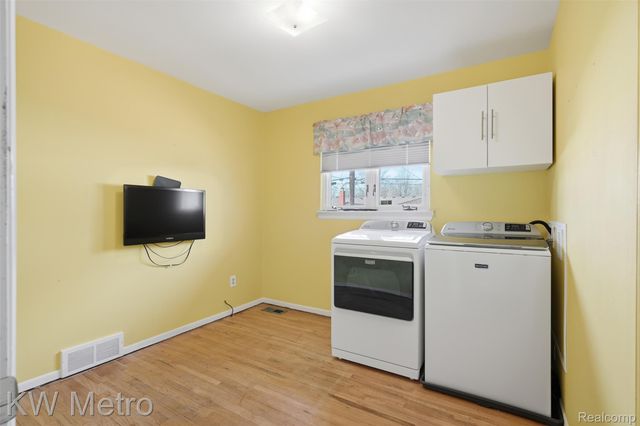 33728 Yuma Street, Westland, MI 48185