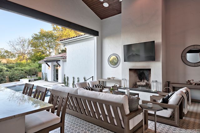 114 Cypress Way, Mcqueeney, TX 78123