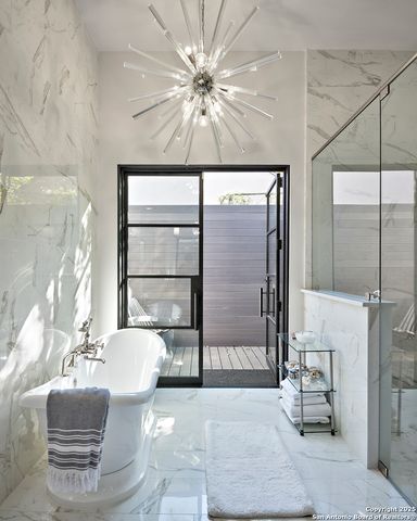 114 Cypress Way, Mcqueeney, TX 78123