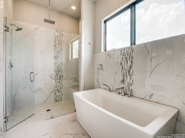 114 Cypress Way, Mcqueeney, TX 78123