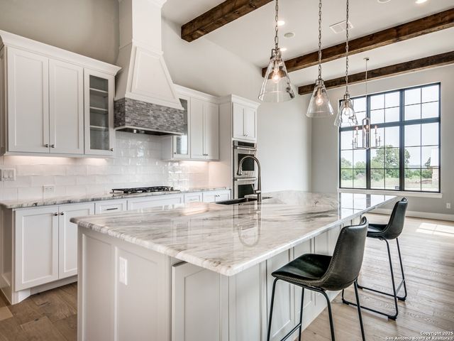 114 Cypress Way, Mcqueeney, TX 78123