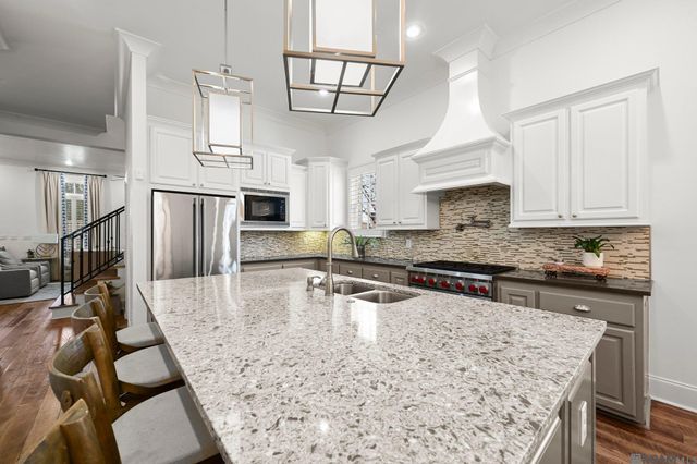 2063 Rue Venelle, Baton Rouge, LA 70808