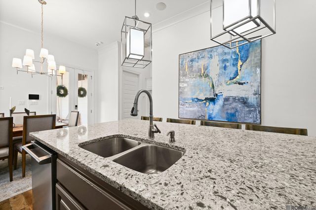 2063 Rue Venelle, Baton Rouge, LA 70808