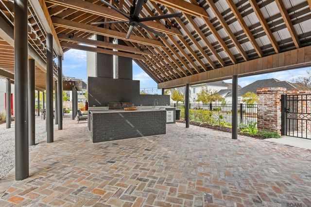 2063 Rue Venelle, Baton Rouge, LA 70808