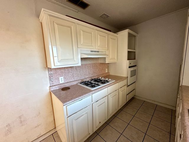 1502 Doran Ave, Odessa, TX 79761