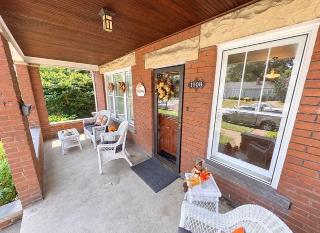 1908 So 9th St, Ironton, OH 45638