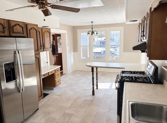 1908 So 9th St, Ironton, OH 45638