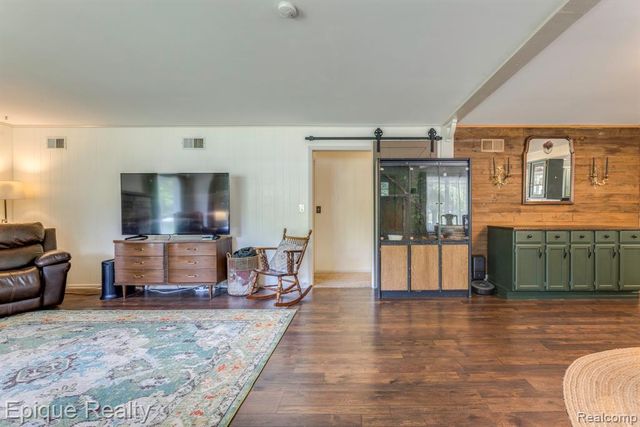 3750 Parker Road, Fort Gratiot, MI 48059