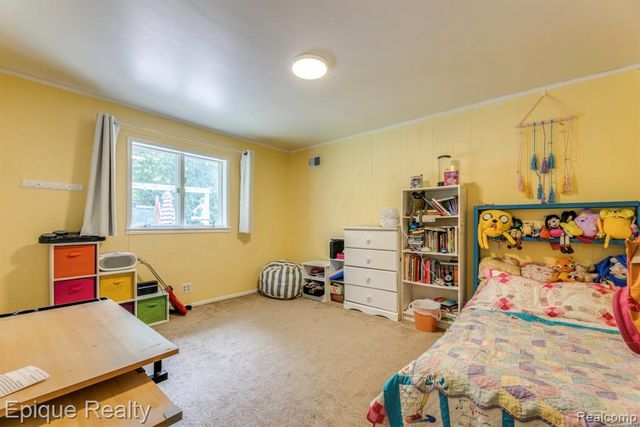 3750 Parker Road, Fort Gratiot, MI 48059