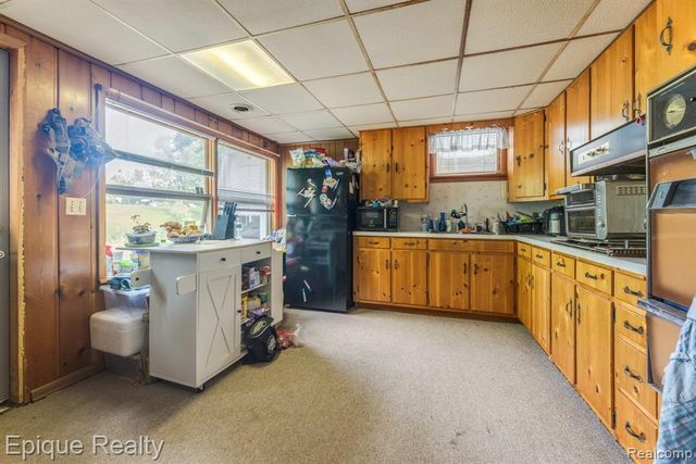 3750 Parker Road, Fort Gratiot, MI 48059
