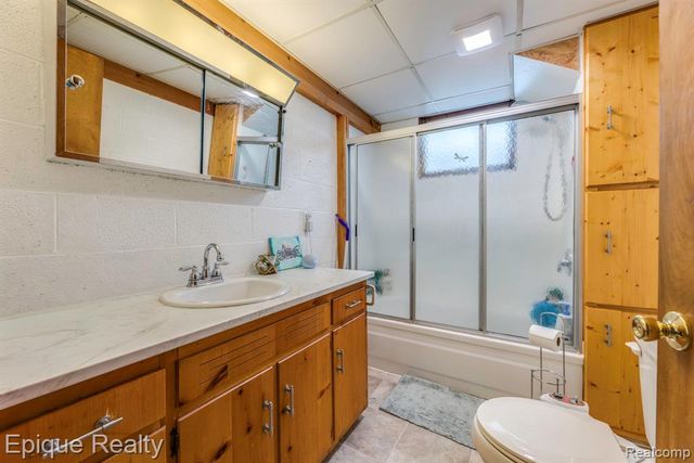 3750 Parker Road, Fort Gratiot, MI 48059