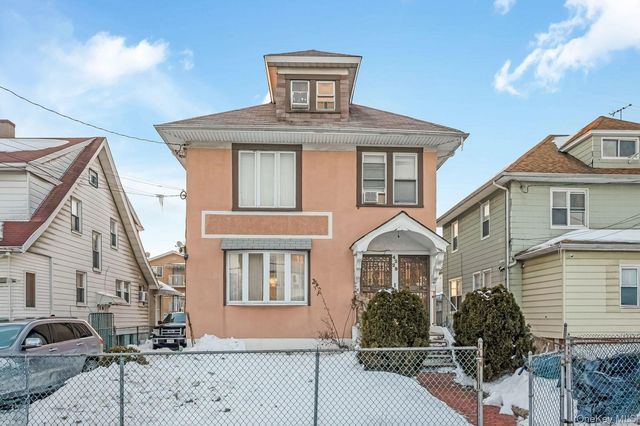 42-28 159th Street, Flushing, NY 11358