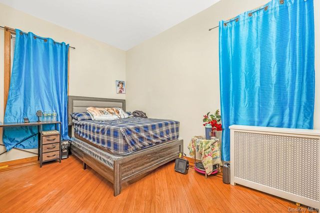 42-28 159th Street, Flushing, NY 11358