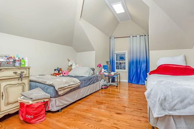 42-28 159th Street, Flushing, NY 11358