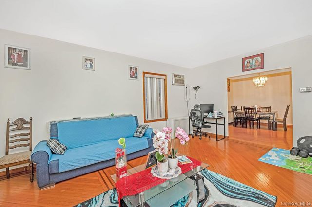42-28 159th Street, Flushing, NY 11358