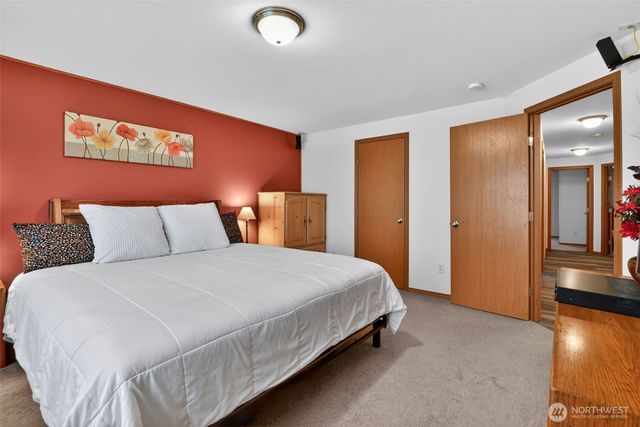 2830 SW Christmas Tree Lane, Port Orchard, WA 98367