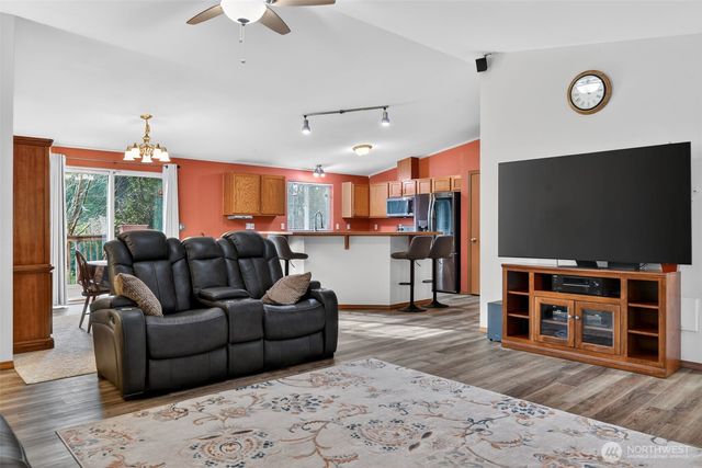 2830 SW Christmas Tree Lane, Port Orchard, WA 98367