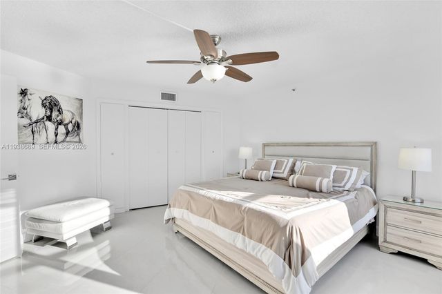 5200 N Ocean Dr 1105, Singer Island, FL 33404