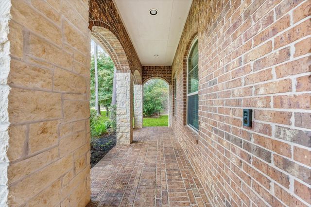 17710 Country Meadow Lane, Magnolia, TX 77355