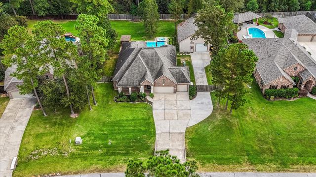 17710 Country Meadow Lane, Magnolia, TX 77355