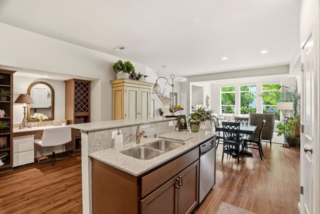 1908 W Summit Pkwy, Spokane, WA 99201