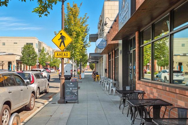 1908 W Summit Pkwy, Spokane, WA 99201