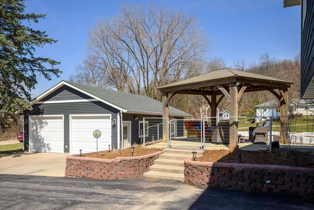 W11057 Thistledown Drive, Lodi, WI 53555