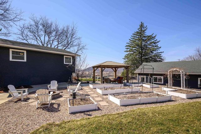 W11057 Thistledown Drive, Lodi, WI 53555