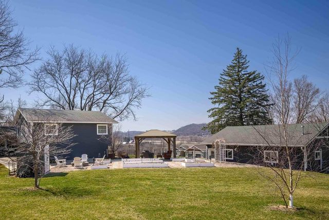 W11057 Thistledown Drive, Lodi, WI 53555