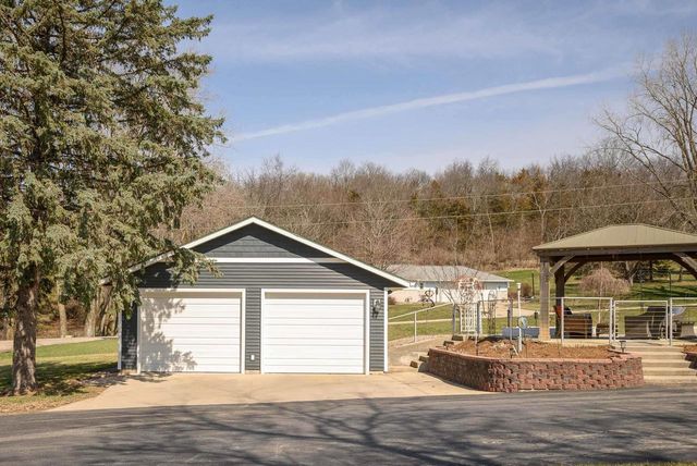 W11057 Thistledown Drive, Lodi, WI 53555