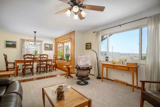 W11057 Thistledown Drive, Lodi, WI 53555