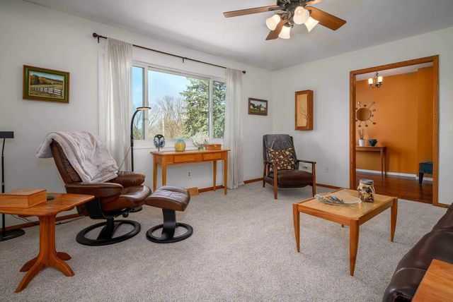 W11057 Thistledown Drive, Lodi, WI 53555