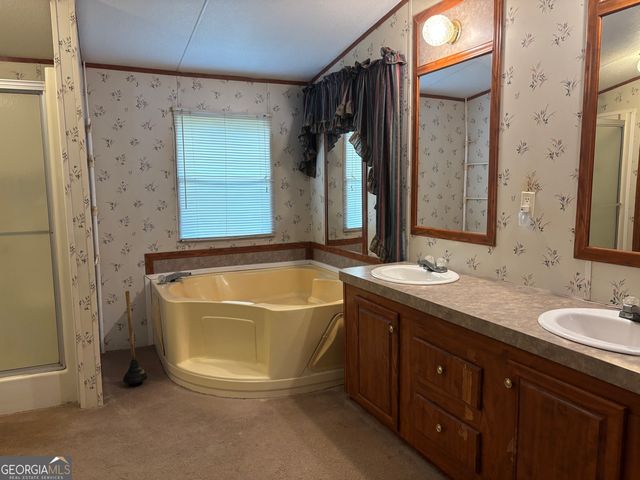 21 Hubbard Lane, Lexington, GA 30648