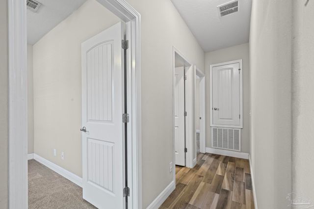 7166 Jasper St, Navarre, FL 32566