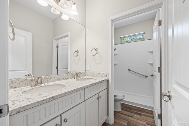 7166 Jasper St, Navarre, FL 32566