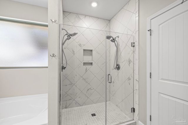 7166 Jasper St, Navarre, FL 32566