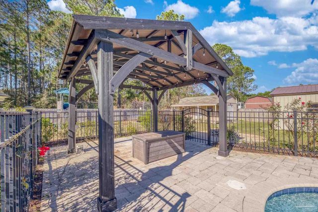 7166 Jasper St, Navarre, FL 32566