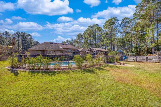 7166 Jasper St, Navarre, FL 32566