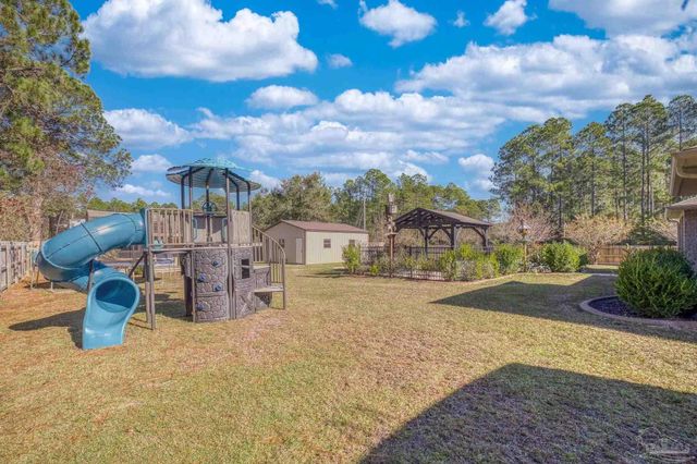 7166 Jasper St, Navarre, FL 32566