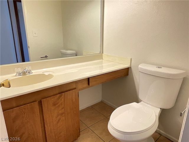 5244 Child Court 82, Las Vegas, NV 89103