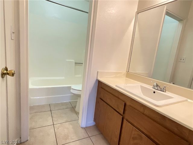 5244 Child Court 82, Las Vegas, NV 89103