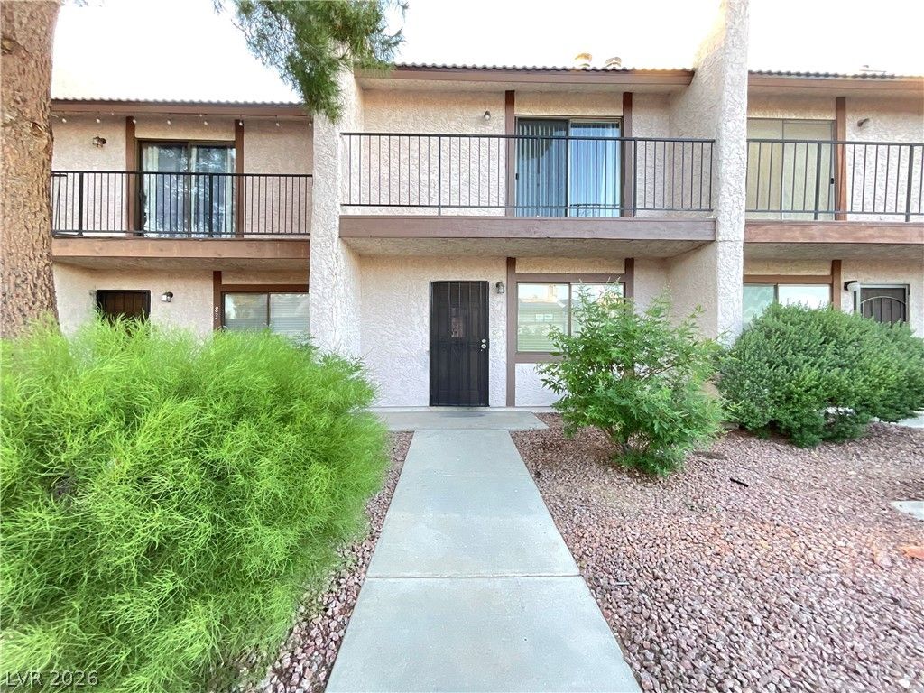5244 Child Court 82, Las Vegas, NV 89103
