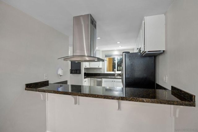 3502 Pringle St 102, San Diego, CA 92110