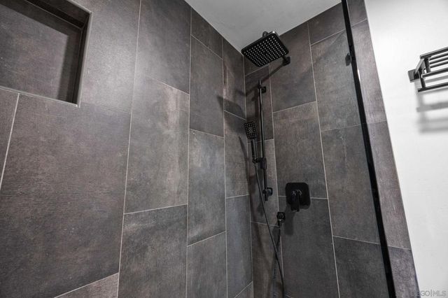 3502 Pringle St 102, San Diego, CA 92110