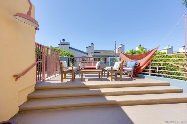 3502 Pringle St 102, San Diego, CA 92110